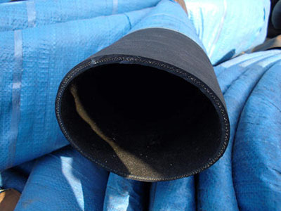 大口徑吸排泥膠管